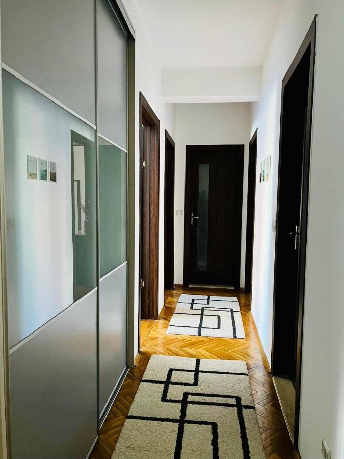My Home In Prishtina - Spacious & Cozy 2Br Apartment With Balcony Priştine Dış mekan fotoğraf